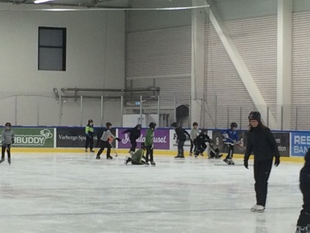Det spelades hockey, 16/3-16.